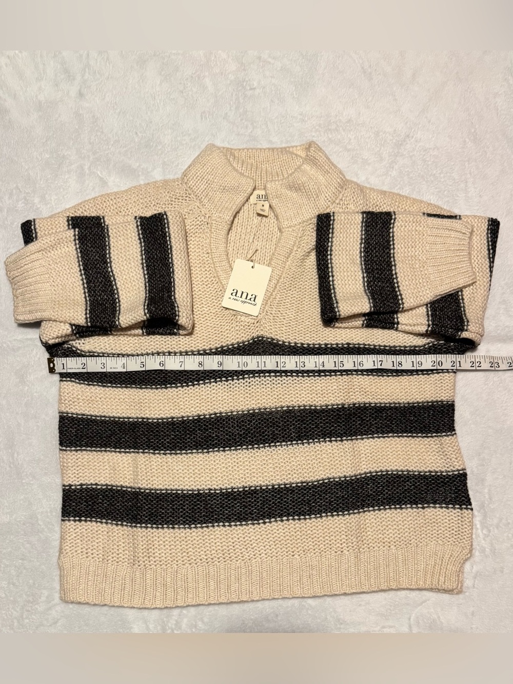 a.n.a. A New Approach M Striped V‑Notch Pullover Sweater in Cream and Charcoal - Picture 3 of 5